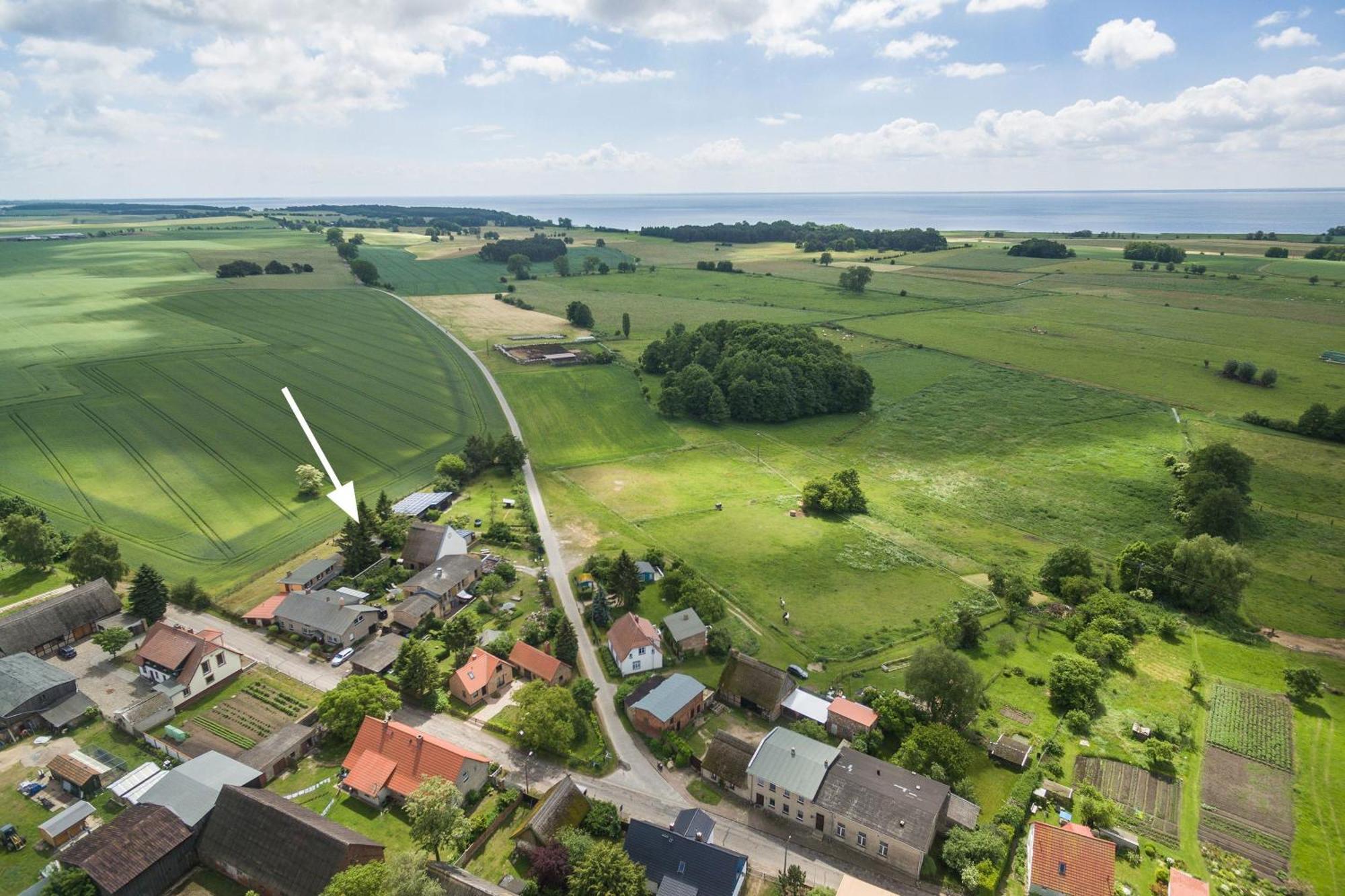 Das Backsteinhus, App Achtern Diek Dargen Exterior foto